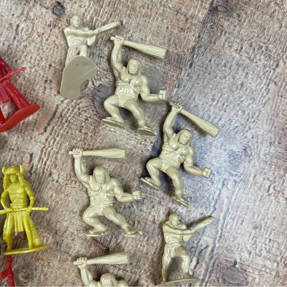Vintage 60's 70's Cowboys Indians Action Figure Set Bundle Teepee Horses Totem